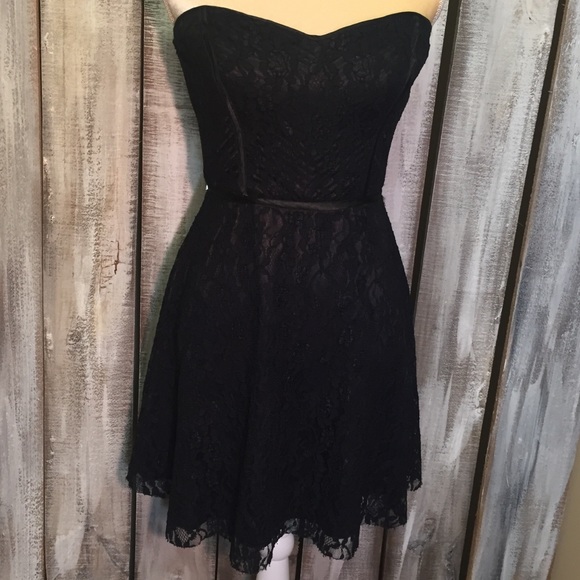 Devlin Dresses & Skirts - 💐Sale! 5/$25 Devlin Mini Black Dress Size Medium